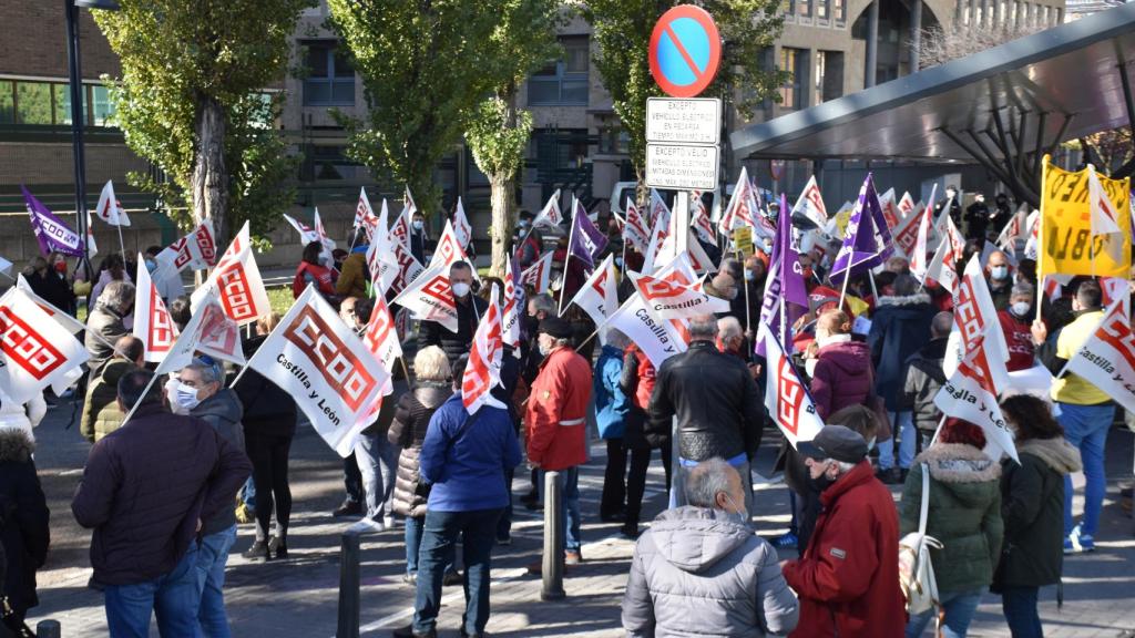 Concentración de los representantes del sector público de CCOO