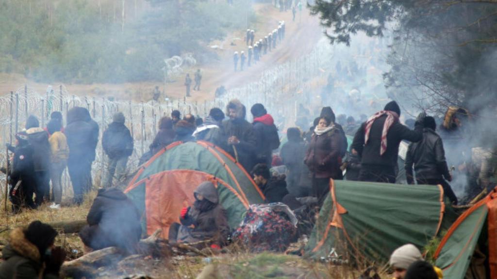 Inmigrantes en la frontera polaca-bielorrusa.