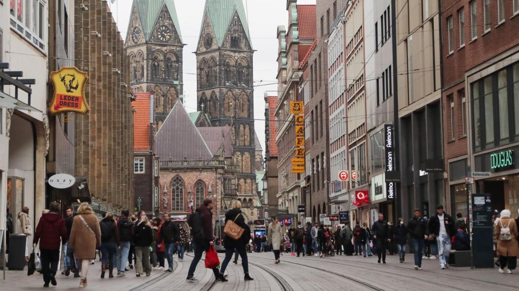 Calle céntrica de Bremen en plena escalada de la Covid-19 en Alemania.