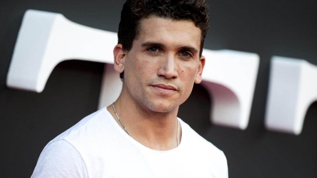 Jaime Lorente en la 'premiere' de 'Élite' en 2019.