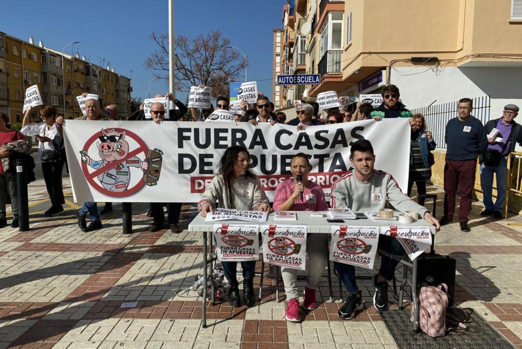 Los vecinos de Carlos de Haya.
