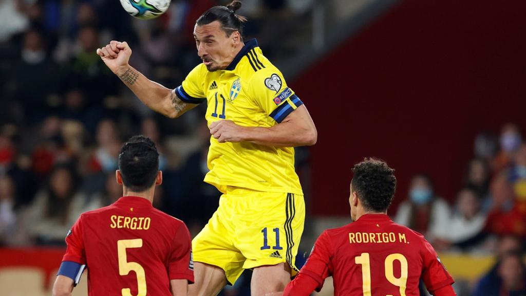 Ibrahimovic gana un salto frente a Busquets y Rodrigo Moreno