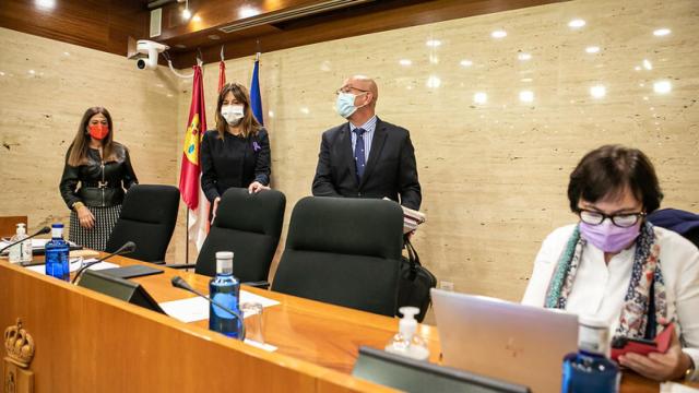 Blanca Fernández a su llegada a la Comisión.