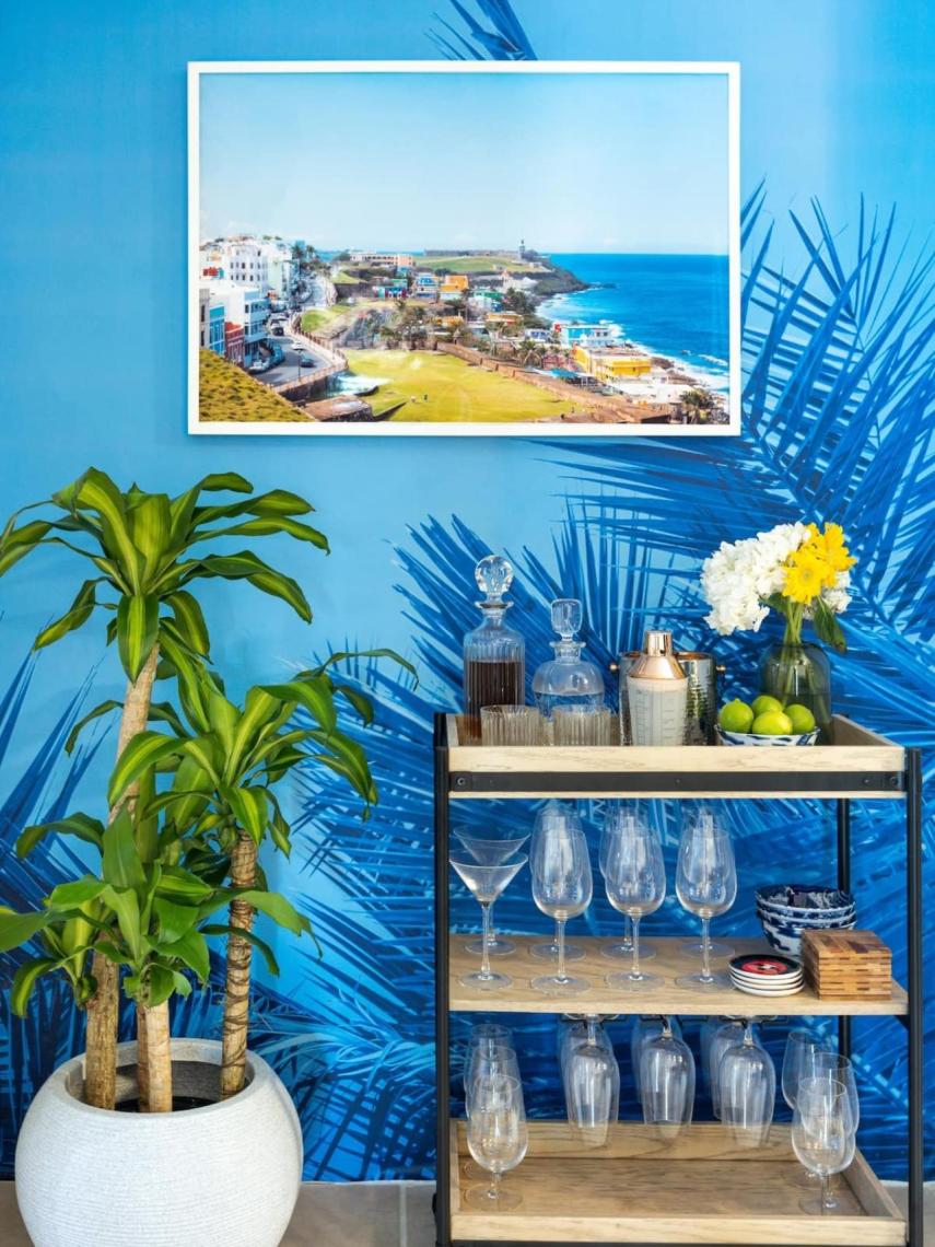 Daddy Yankee ha impregnado su esencia puertorriqueña en las paredes de su hogar.