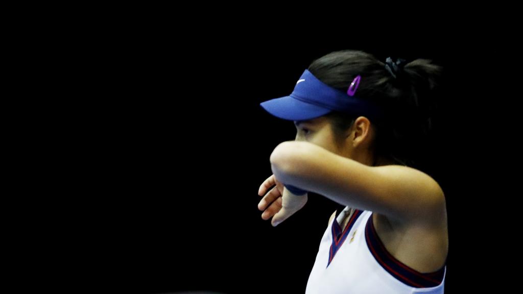 Emma Raducanu durante un partido
