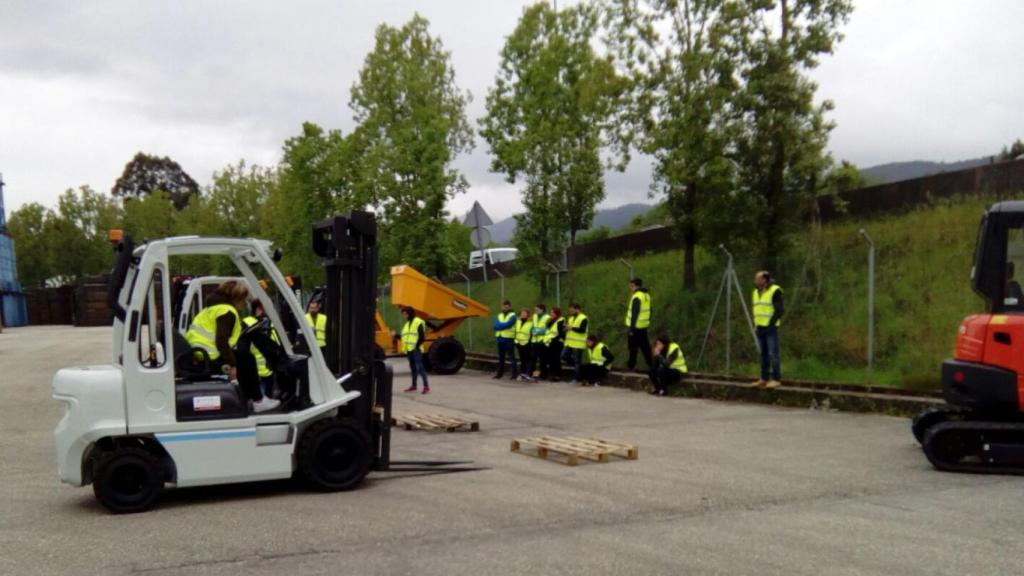 El Concello de Pontevedra organiza un curso gratuito de operador de carretillas elevadoras