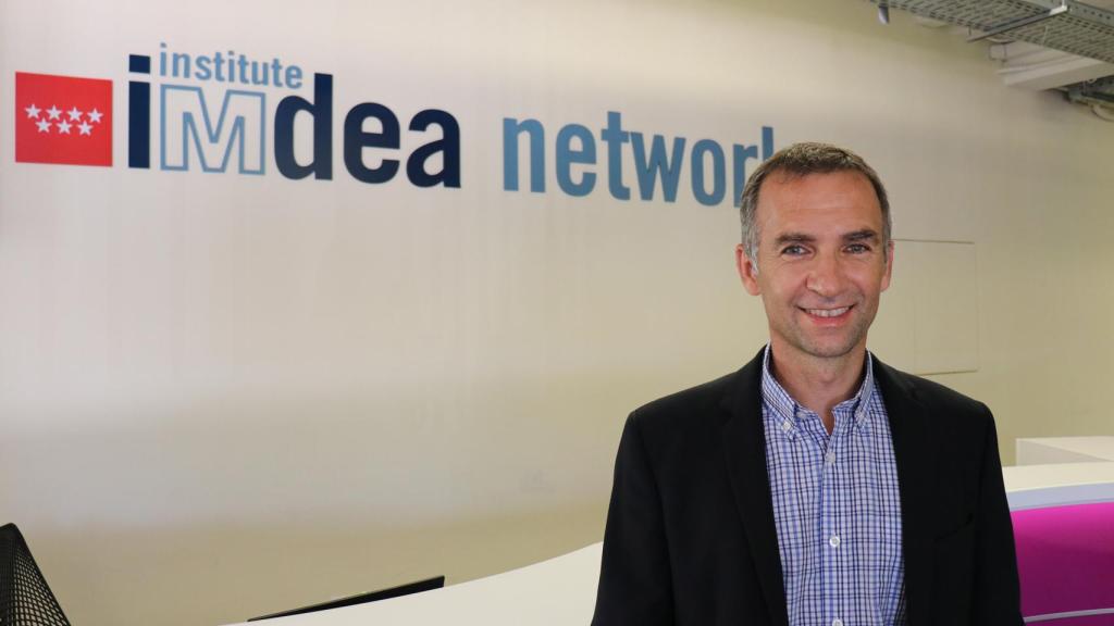 Albert Banchs, en las instalaciones de IMDEA Network en Leganés (Madrid).