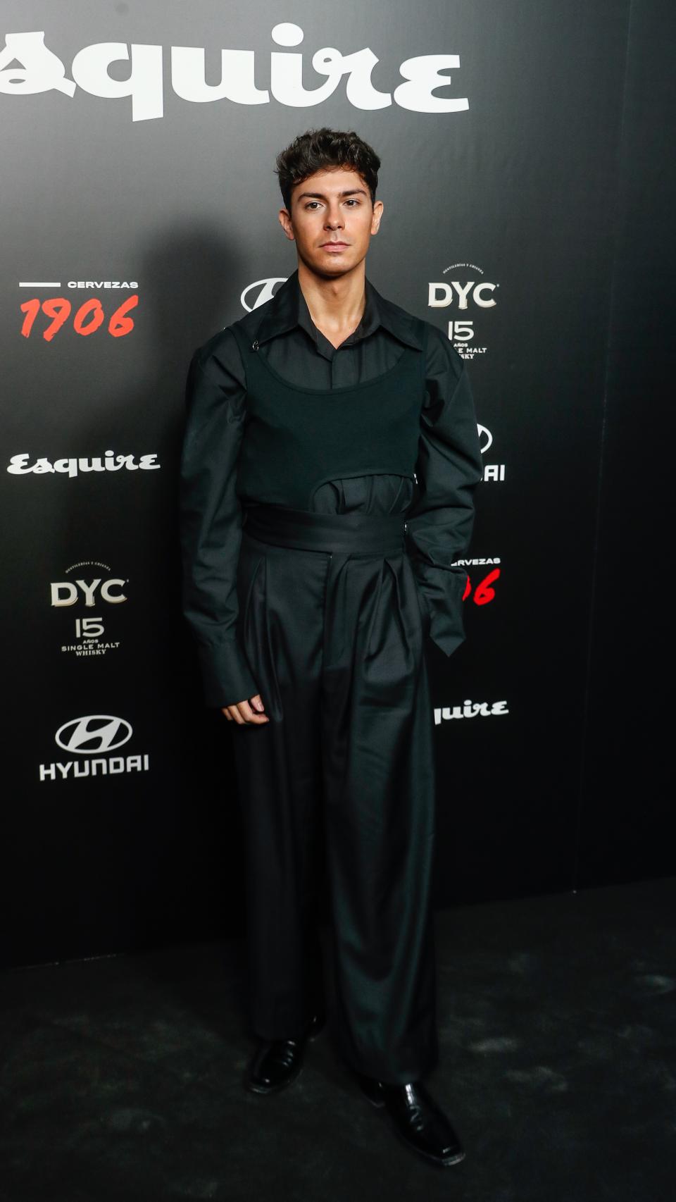 Alfred García en la alfombra roja de los premios Esquire.