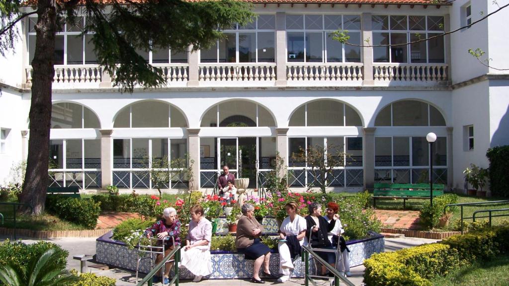 El centro se ha convertido en el hogar de más de una decena de personas que pasaron la enfermedad.