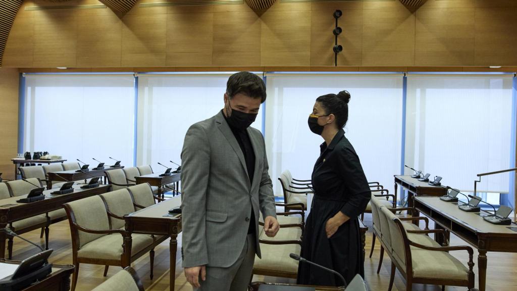 Gabriel Rufián (ERC) y Macarena Olona (Vox).