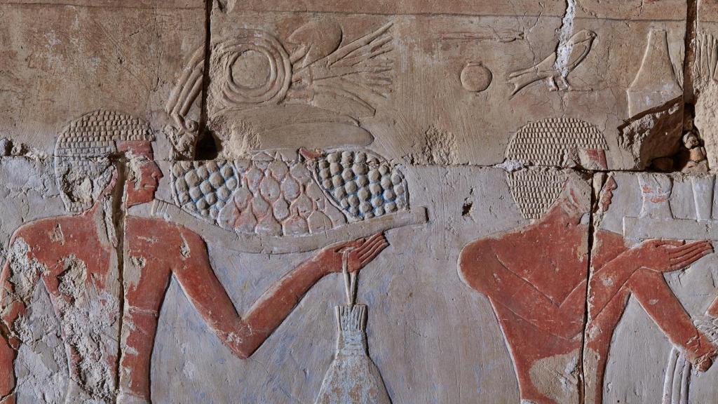 A la izquierda, una cabellera realizada por un aprendiz. A la derecha, por un maestro.