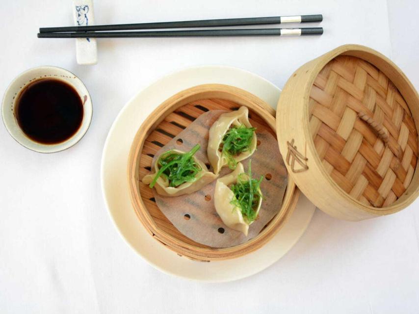 Dim sum de foie, carne de ternera y wakame