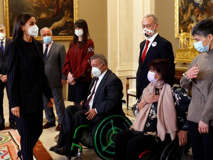 La reina Letizia recibe a las Asociaciones involucradas con las víctimas de los accidentes de tráfico