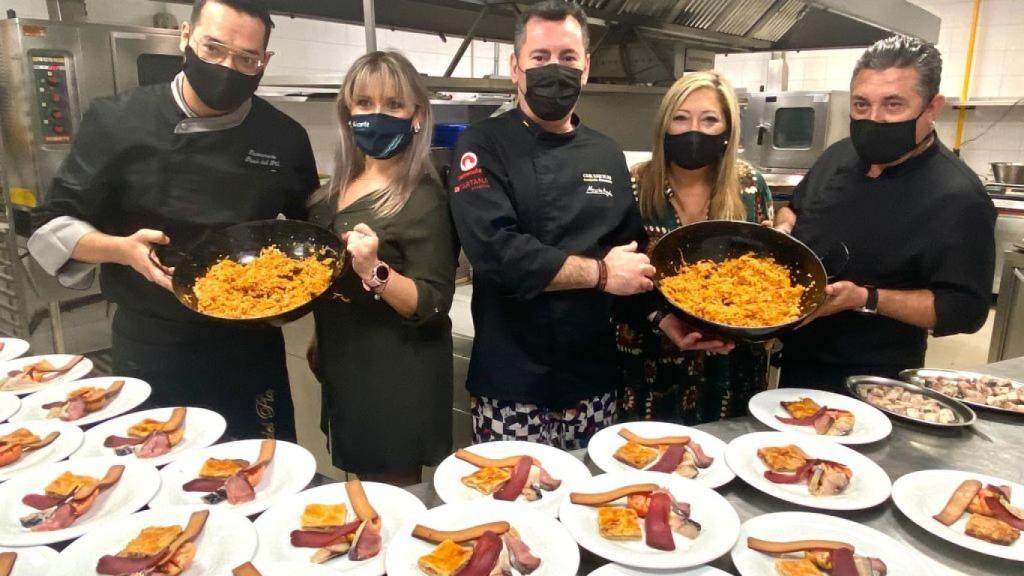 El equipo alicantino durante la reciente visita al País Vasco para promocionar la gastronomía local.