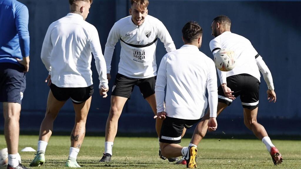 Entrenamientos previos del Málaga CF para enfrentarse a Las Palmas.