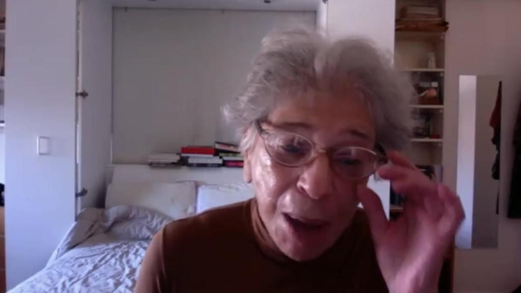 Vivian Gornick durante la videollamada Madrid- Nueva York con la prensa.