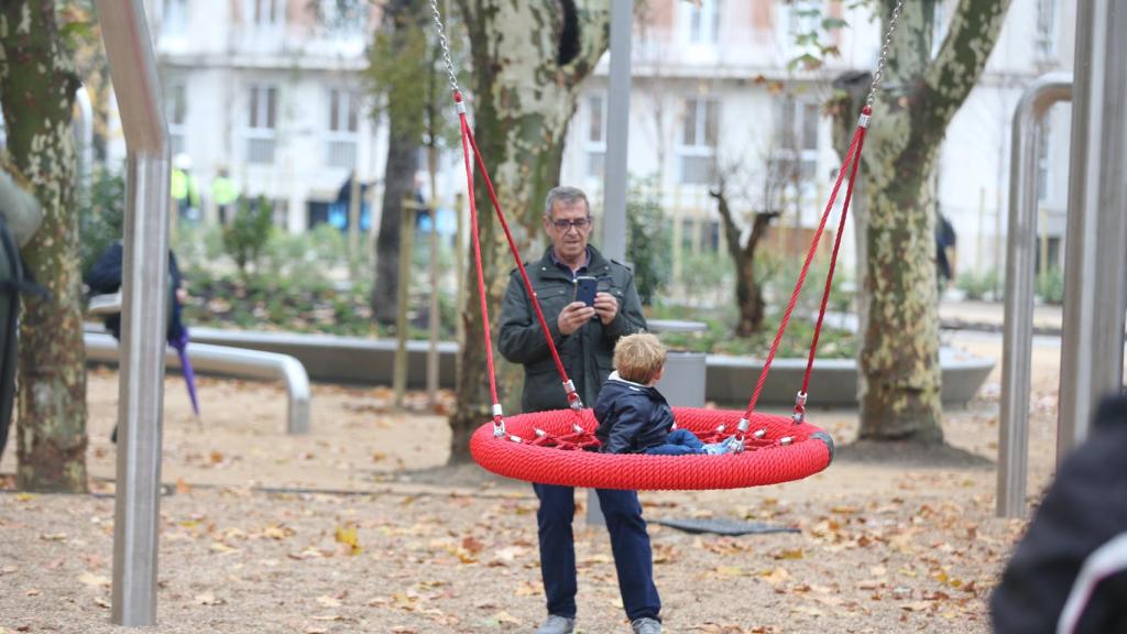 Parque infantil en Plaza de España. EP
