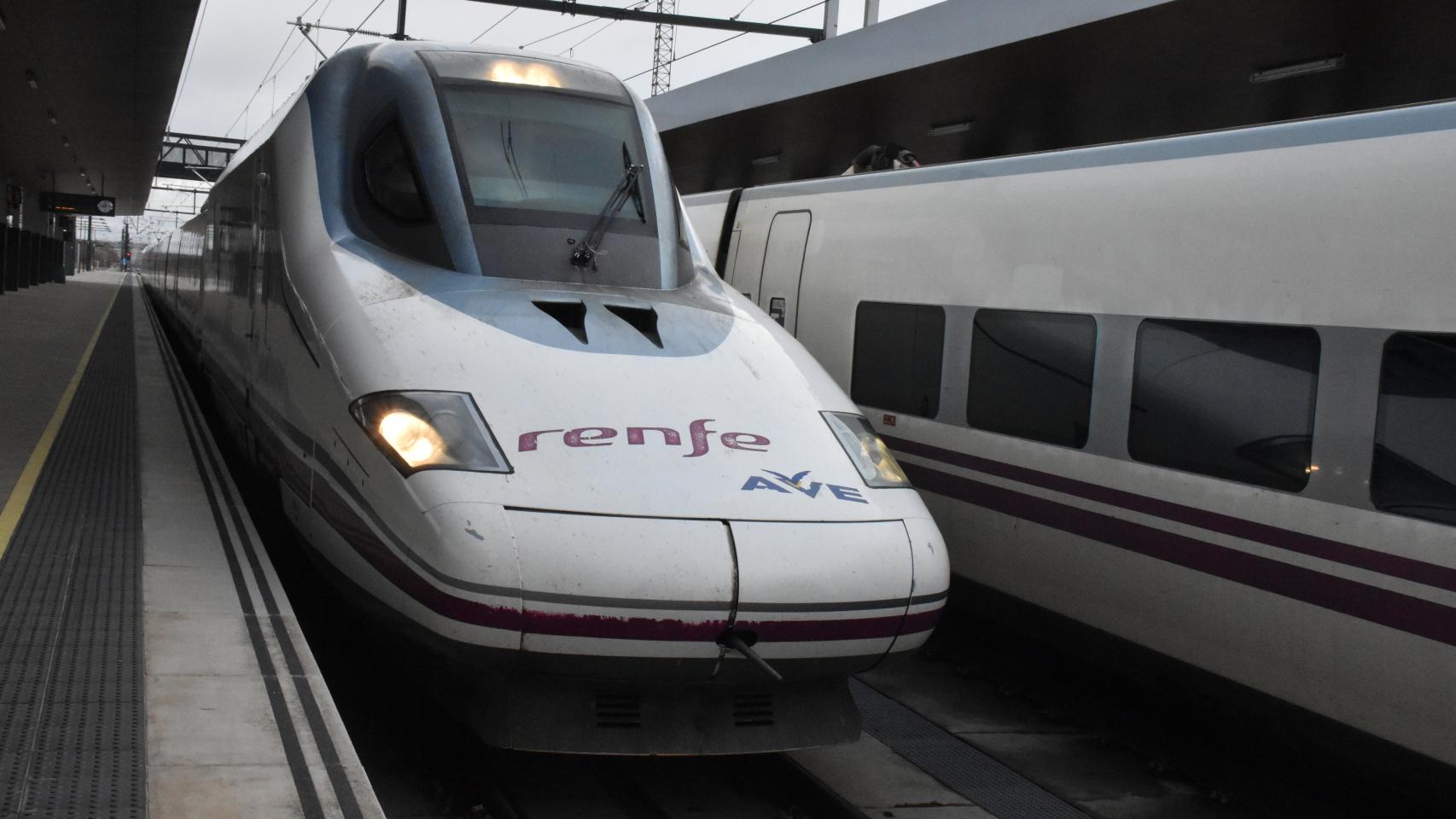 Así ha llegado el AVE Madrid-Galicia por primera vez a Zamora