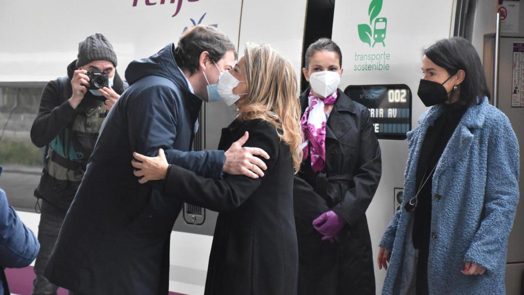 Mañueco recibe a la ministra de Transportes, Movilidad y Agenda Urbana, Raquel Sánchez, a su llegada a Zamora