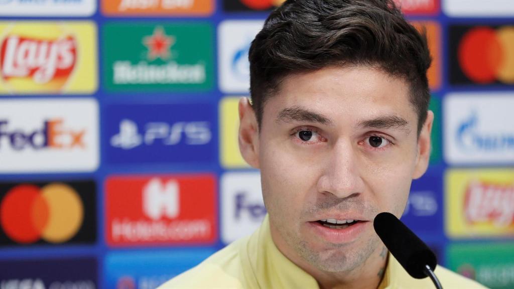 Gonzalo Montiel, en rueda de prensa de la Champions League