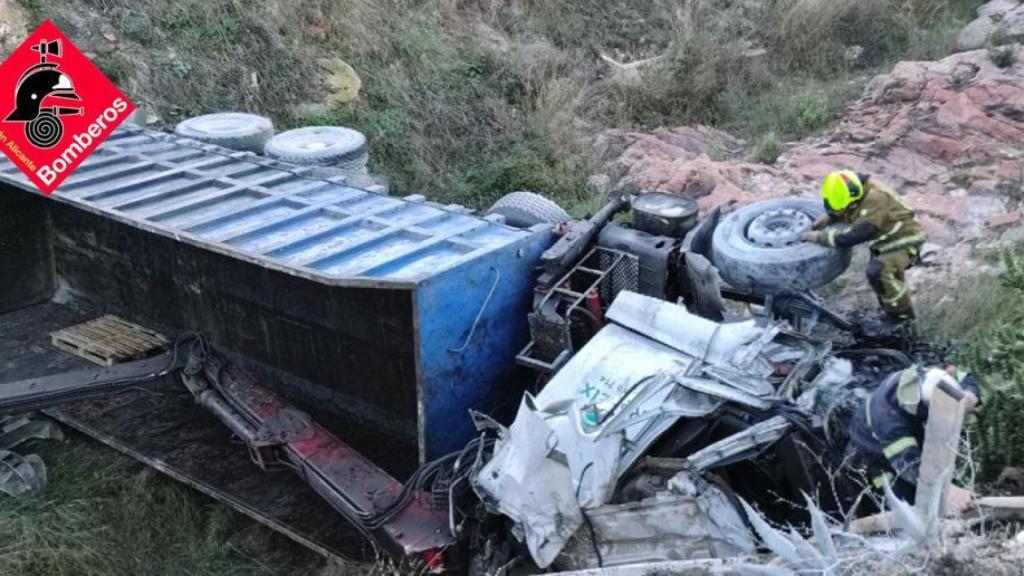 El estado en el que ha quedado el camión.