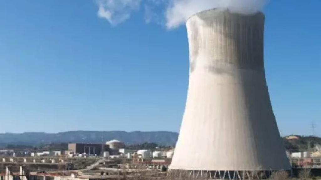 Vista de la central nuclear de Ascó, en Tarragona.