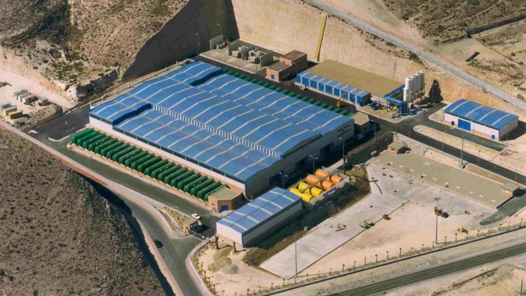 Una de las desaladoras de Acciona en Arabia Saudí.