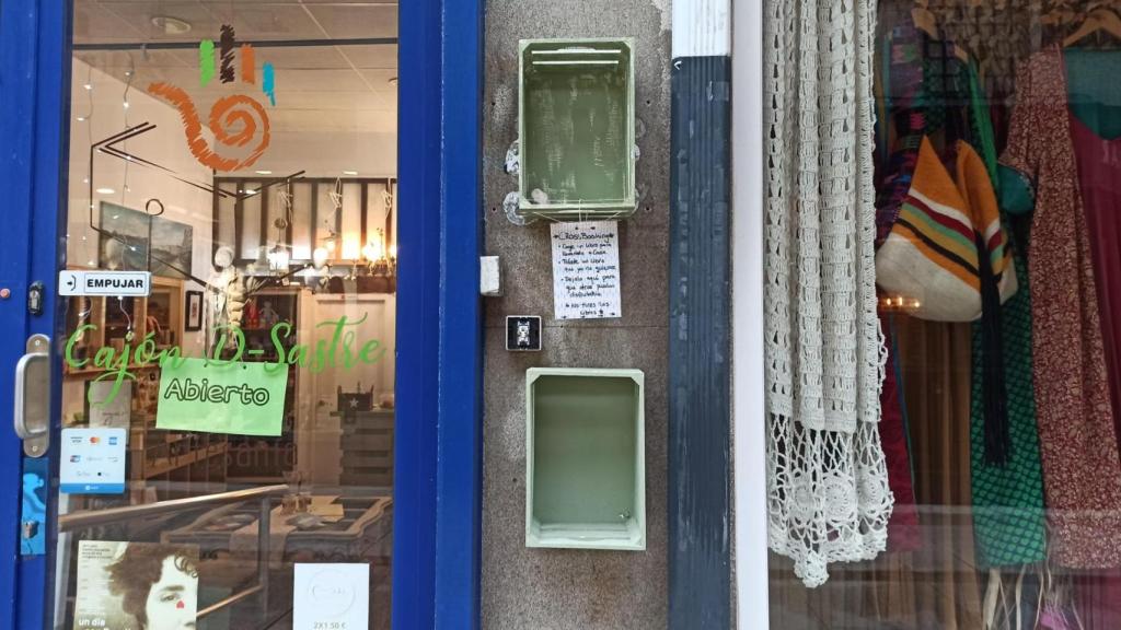 El ‘crossbooking’ colocado por Miriam Otero, responsable de Cajón de Sastre.