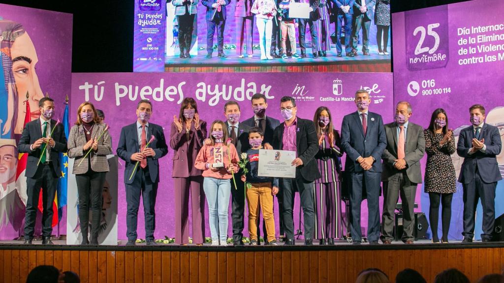 Acto por el Día Internacional contra la Violencia Machista en Fuensalida (Toledo). Foto: JCCM