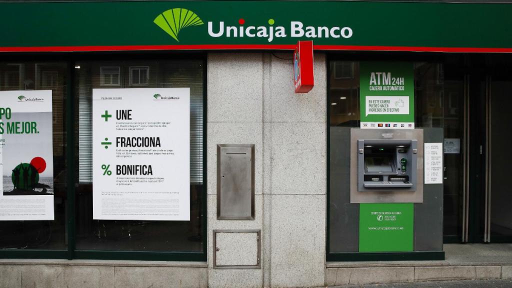 Una oficina de Unicaja Banco.