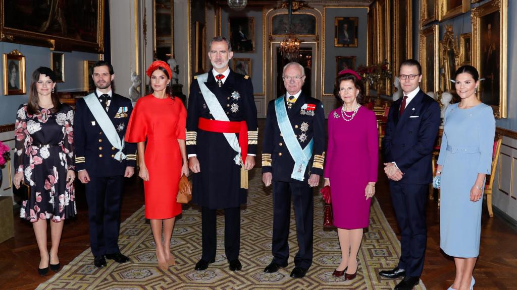 Letizia y Felipe VI junto a la Familia Real sueca en su visita de Estado.