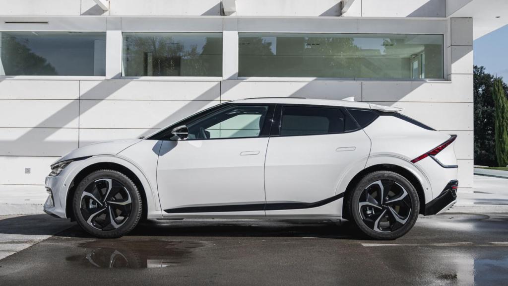 Las versiones de 58 kWh admite una carga máxima de 180 kW.