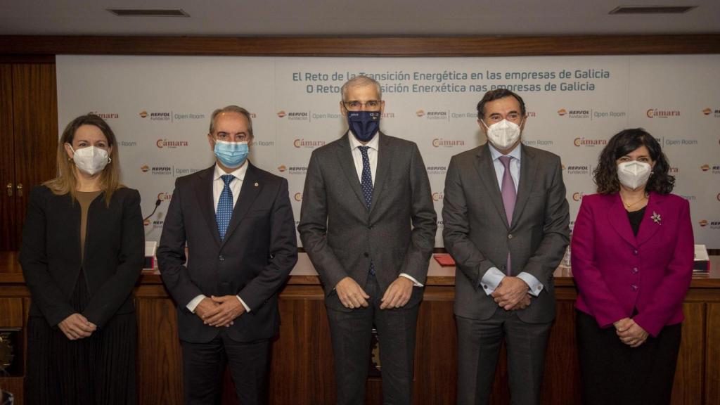 Repsol y la Cámara de A Coruña abordan la transición energética de las empresas gallegas