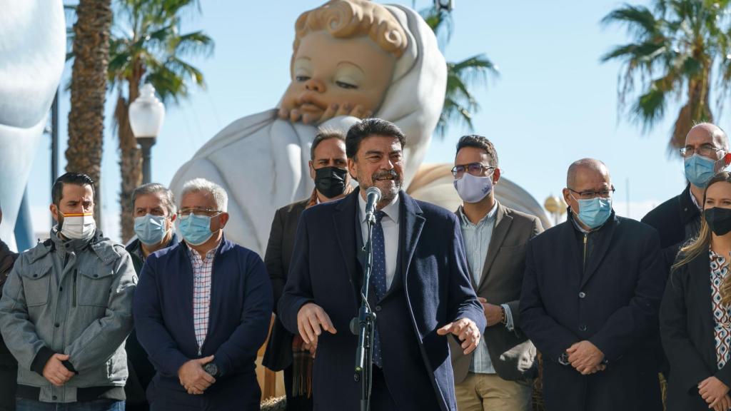 Luis Barcala, en la presentación del belén monumental.