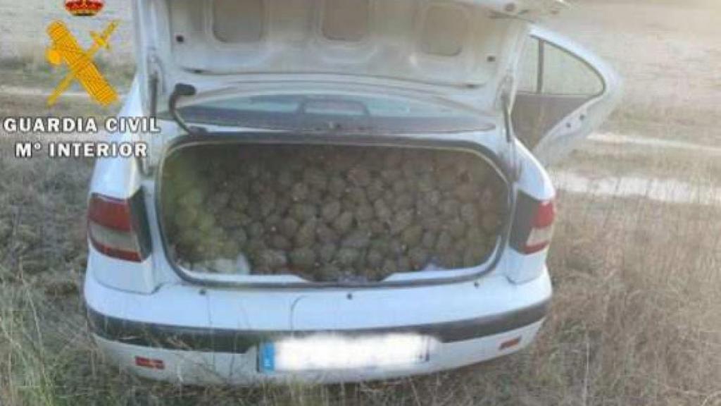 Material intervenido por la Guardia Civil