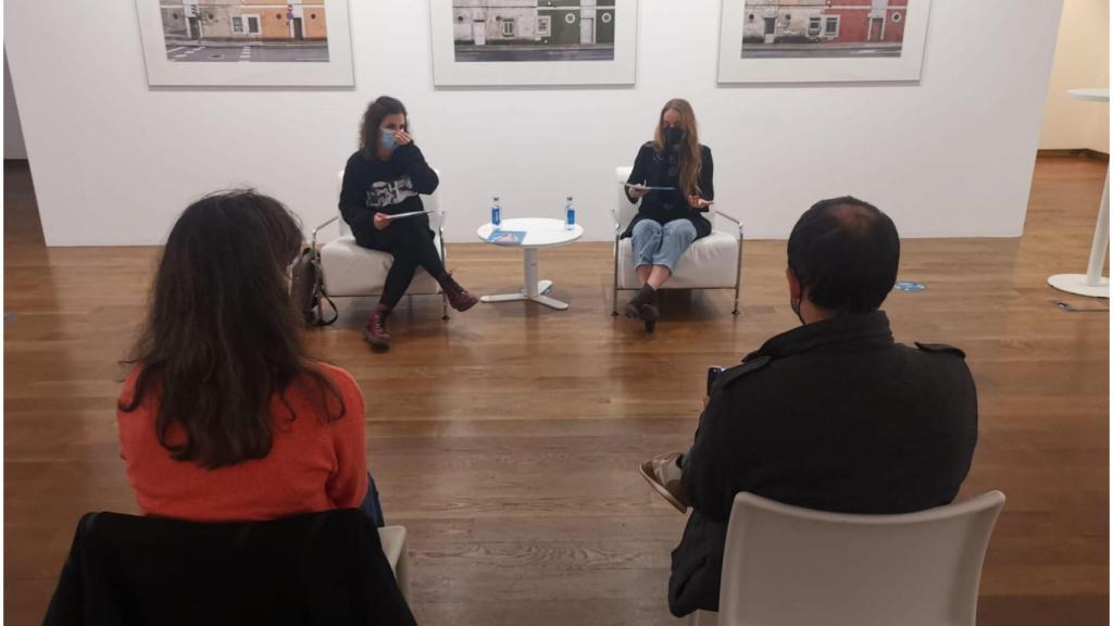 Nuria Prieto y Nerea Armada en la presentación.