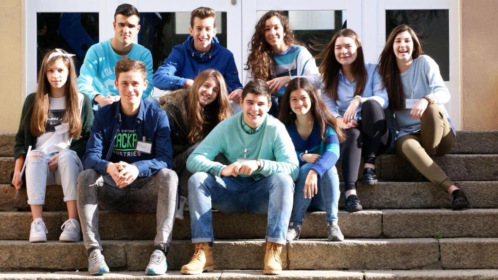 Alumnos del Rafael Puga Ramón que crearon la marca Tuiku para llevar a cabo proyectos solidarios mentorizados por Líbolis