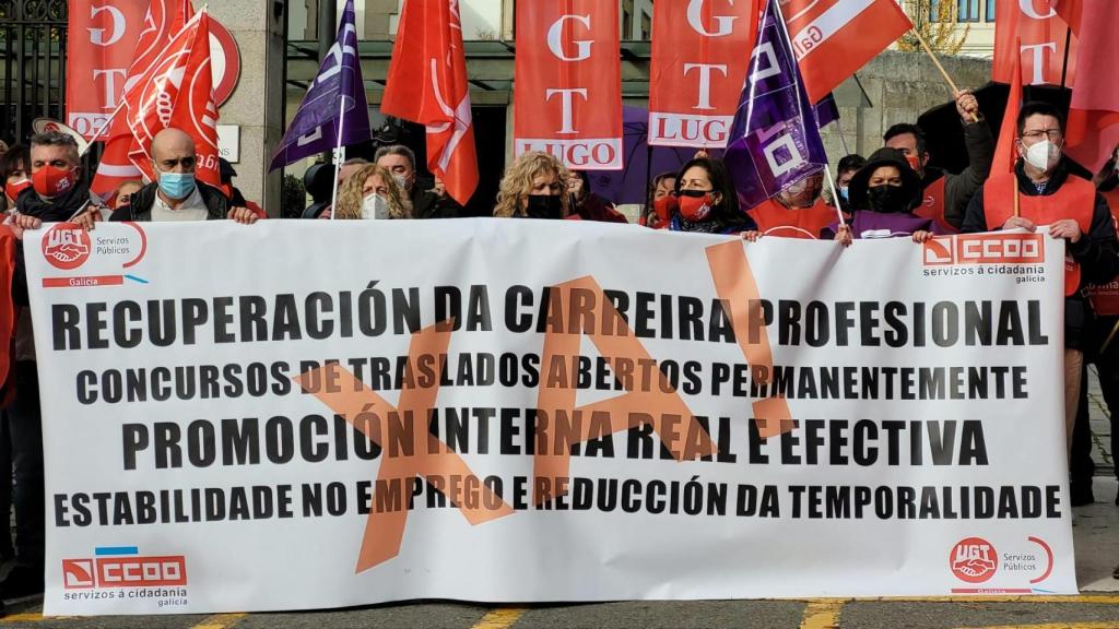 Protesta de UGT y CCOO para exigir la estabilidad de los empleados públicos.