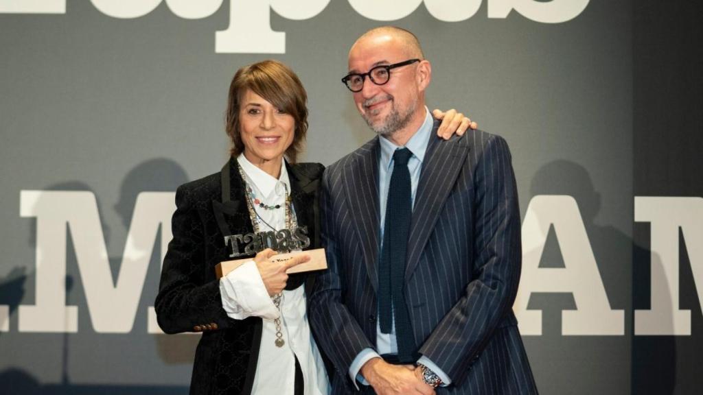 Dominique Crenn recibe el TAPAS Chef Of The Year 2021.