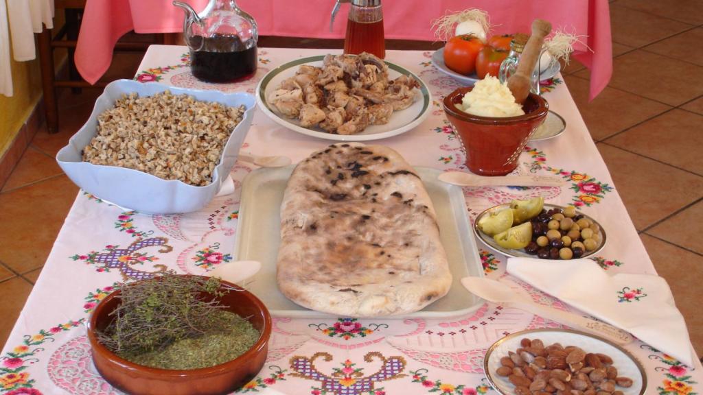 Degustación de gazpachos en el restaurante El Viscayo de Castalla.