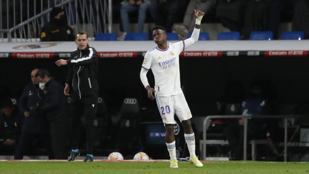 Vinicius celebra su gol al Sevilla