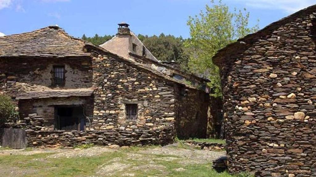 Pueblos de la arquitectura negra de Guadalajara.