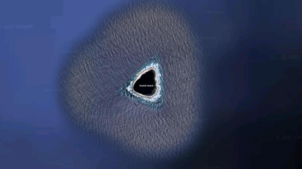 Isla Vostok en el mar.