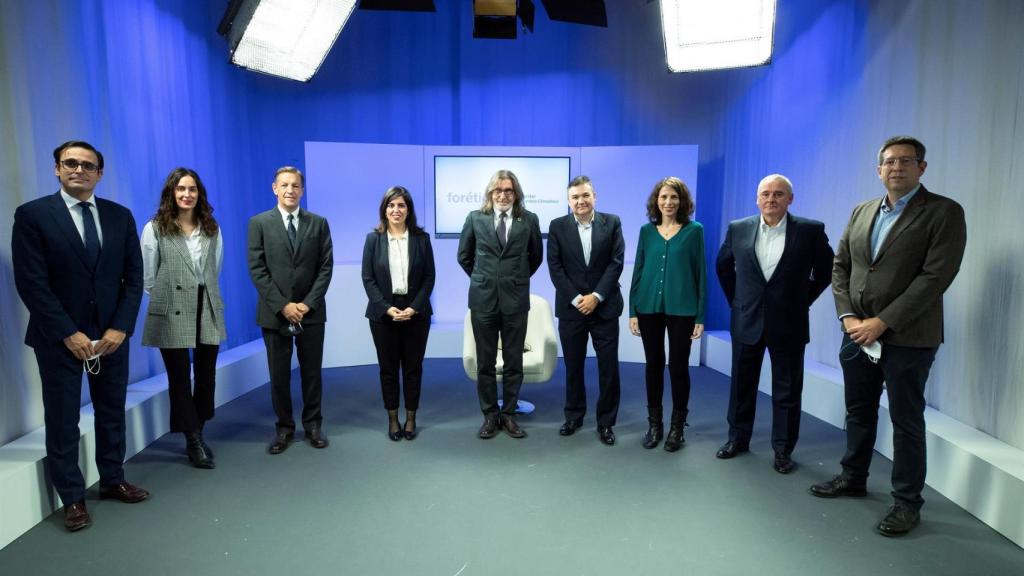 Diversos representantes empresariales se reunieron este lunes en el encuentro moderado Arturo Larena, director de EFEverde.