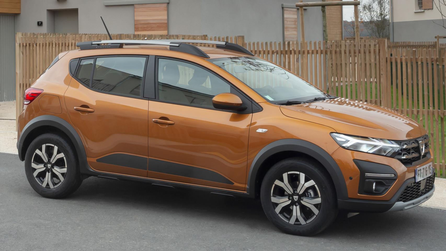 Dacia Sandero, Hyundai Tucson, Peugeot 2008… repasamos los 10 coches más vendidos en noviembre