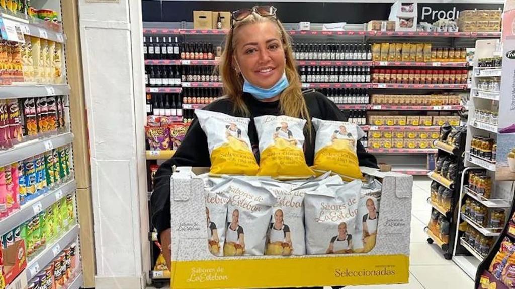 Belén Esteban con sus patatas fritas