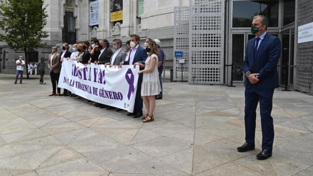 Javier Ortega Smith se distancia de la concentración del Ayuntamiento de Madrid en repulsa a la violencia machista.