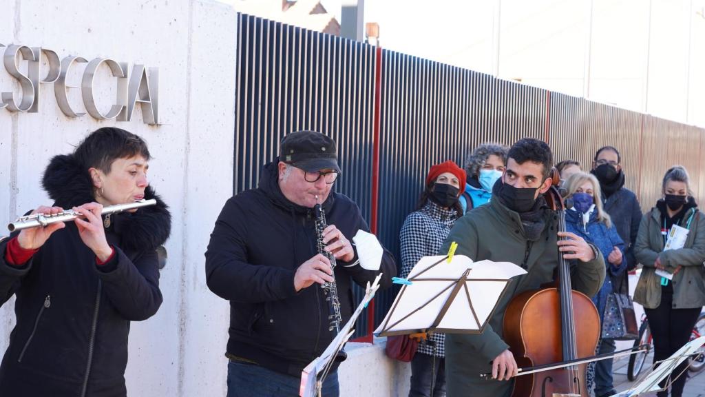 Miriam Chacón - La AMPA del Centro de Educación Especial Nº1 de Valladolid convoca a los medios de comunicación para informar de los retrocesos en los derechos de los niños y niñas con discapacidad