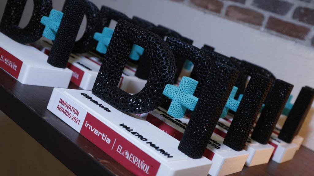 Las estatuillas impresas en 3D de los D+I Innovation Awards.