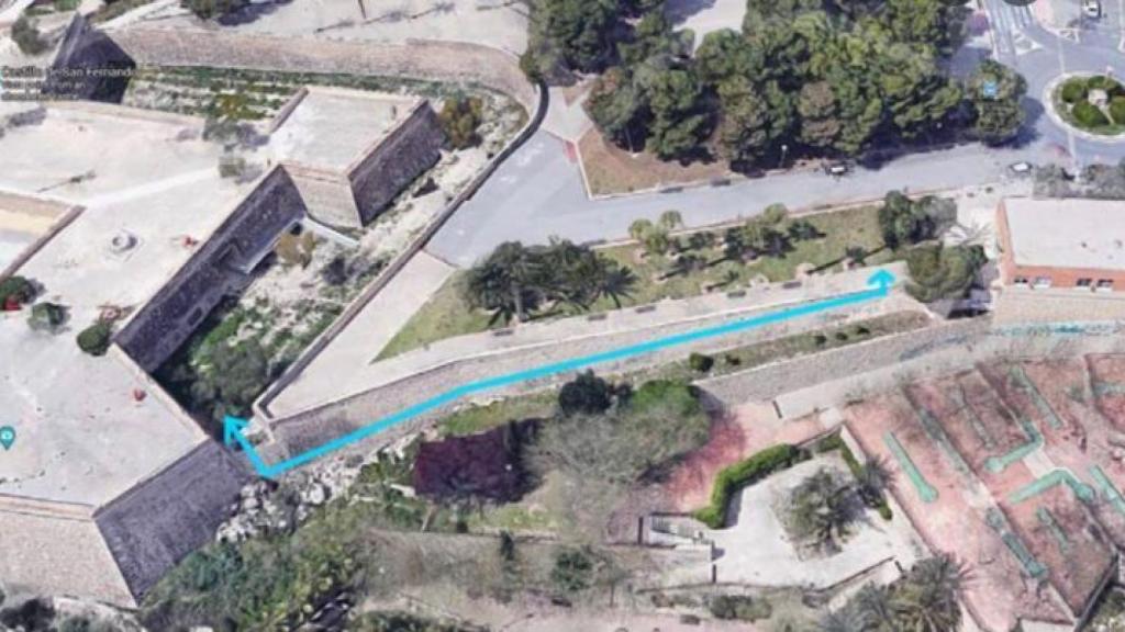 Nueva rampa de acceso al Castillo de San Fernando.